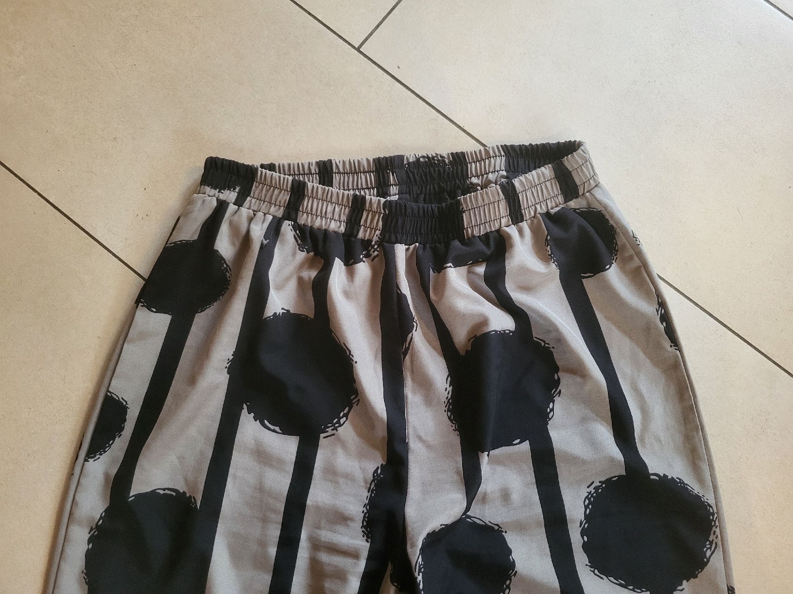 Pantaloni: Dünne elegante Hose XL – Nuovo (secondo la descrizione) da Enggistein venduto da Manuki_engg 1