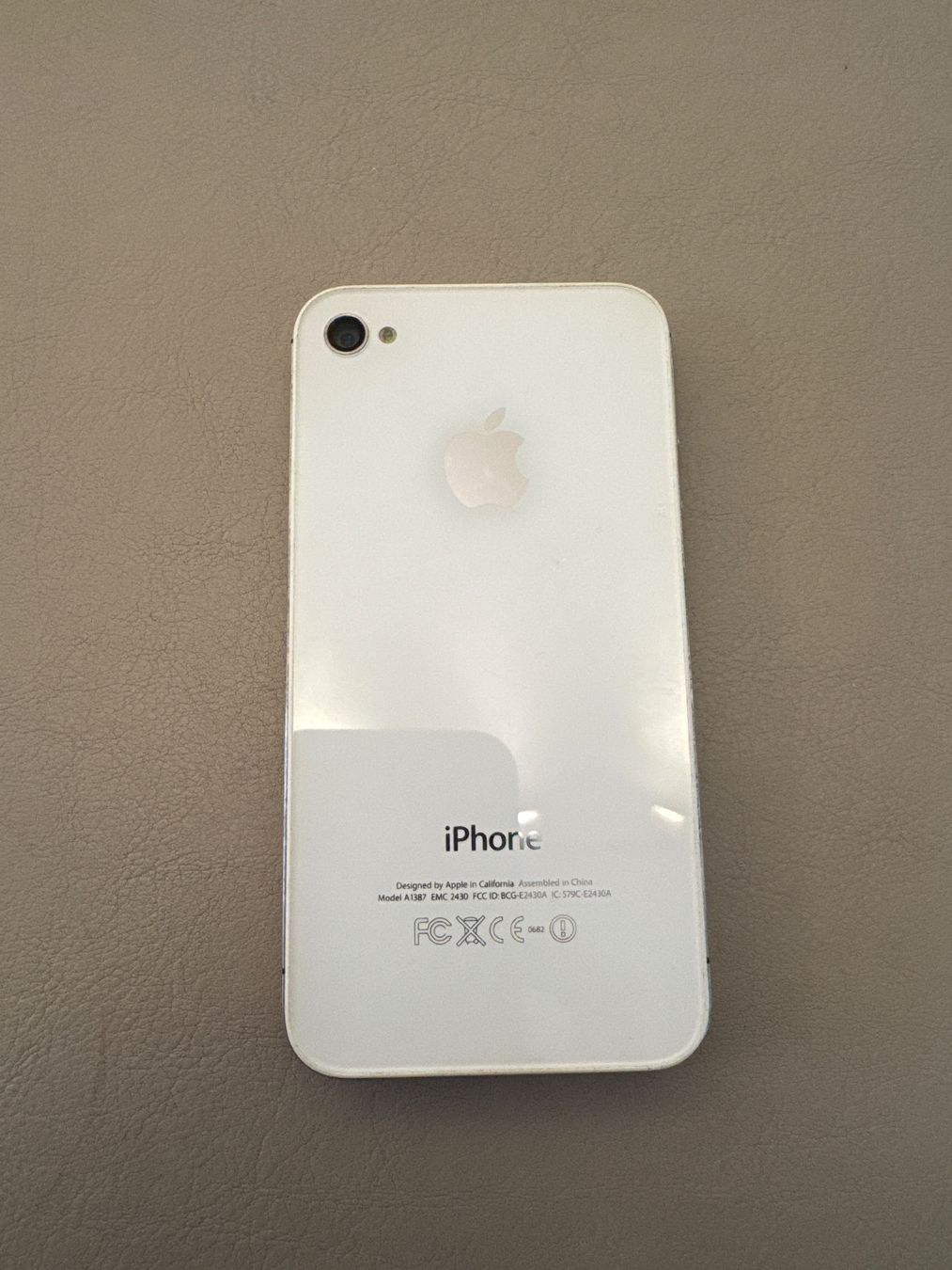 Apple Telefoni cellulari / Smartphones: iPhone 4 / 4s – Difettoso da Adliswil venduto da Busys 1