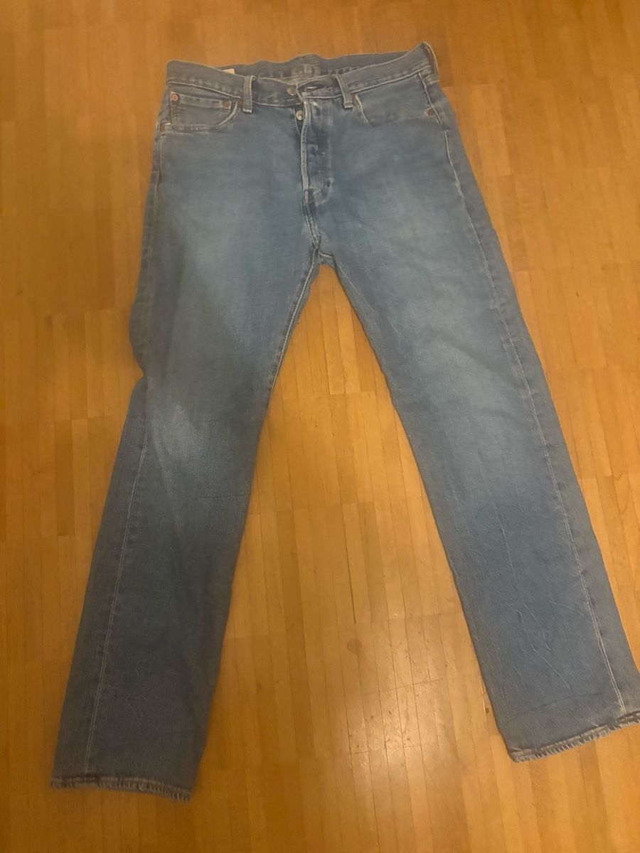 Levi's Jeans: Levi's 501 32x32 – Usato da Zürich venduto da Midaspavia