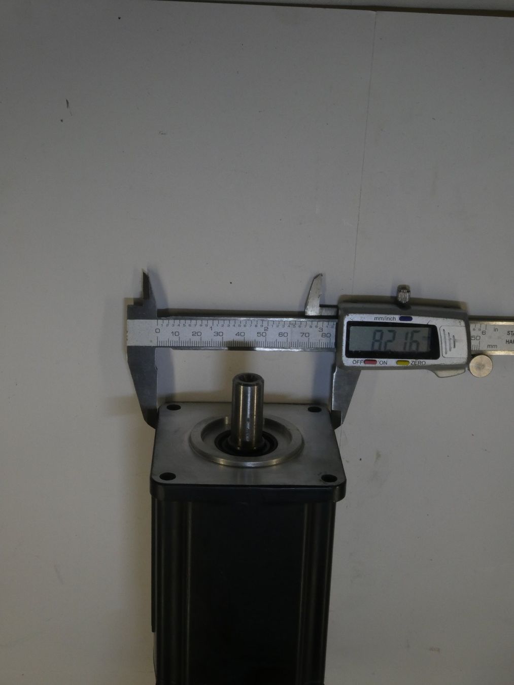 Bosch  Motori: Servomotor von Rexroth – Usato da Fulenbach venduto da Hach0 7