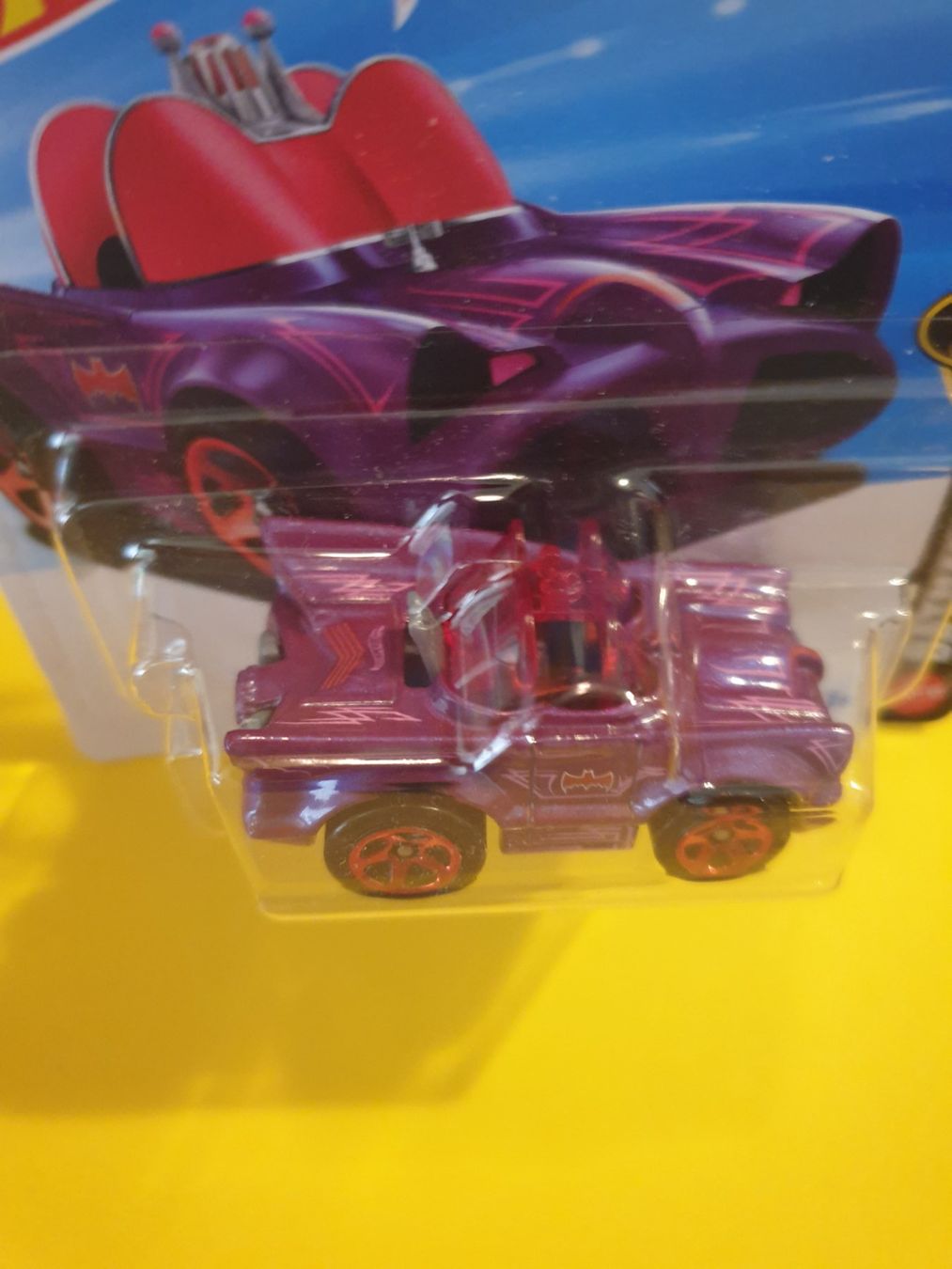 Hot Wheels Modellini d'auto: Hot Wheels CLASSIC TV SERIES BATMOBILE – Nuovo e nell'imballaggio originale da Oftringen venduto da Rotor 3