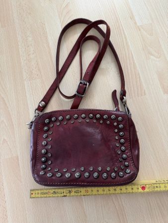 Campomaggi Handtasche Leder Nieten Bordeaux guter Zustand