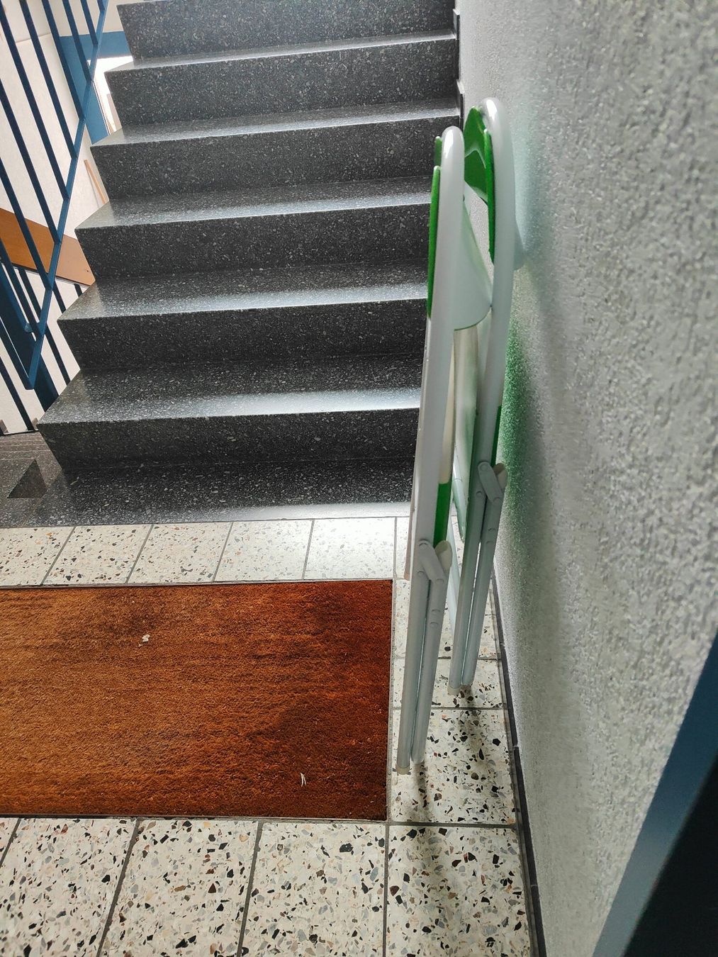 Sedie: zwei Klappstühle – Usato da Studen BE venduto da Paplo 3