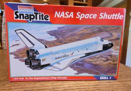 RARITÄT: Monogram SnapTite NASA Space Shuttle 1:200 OVP