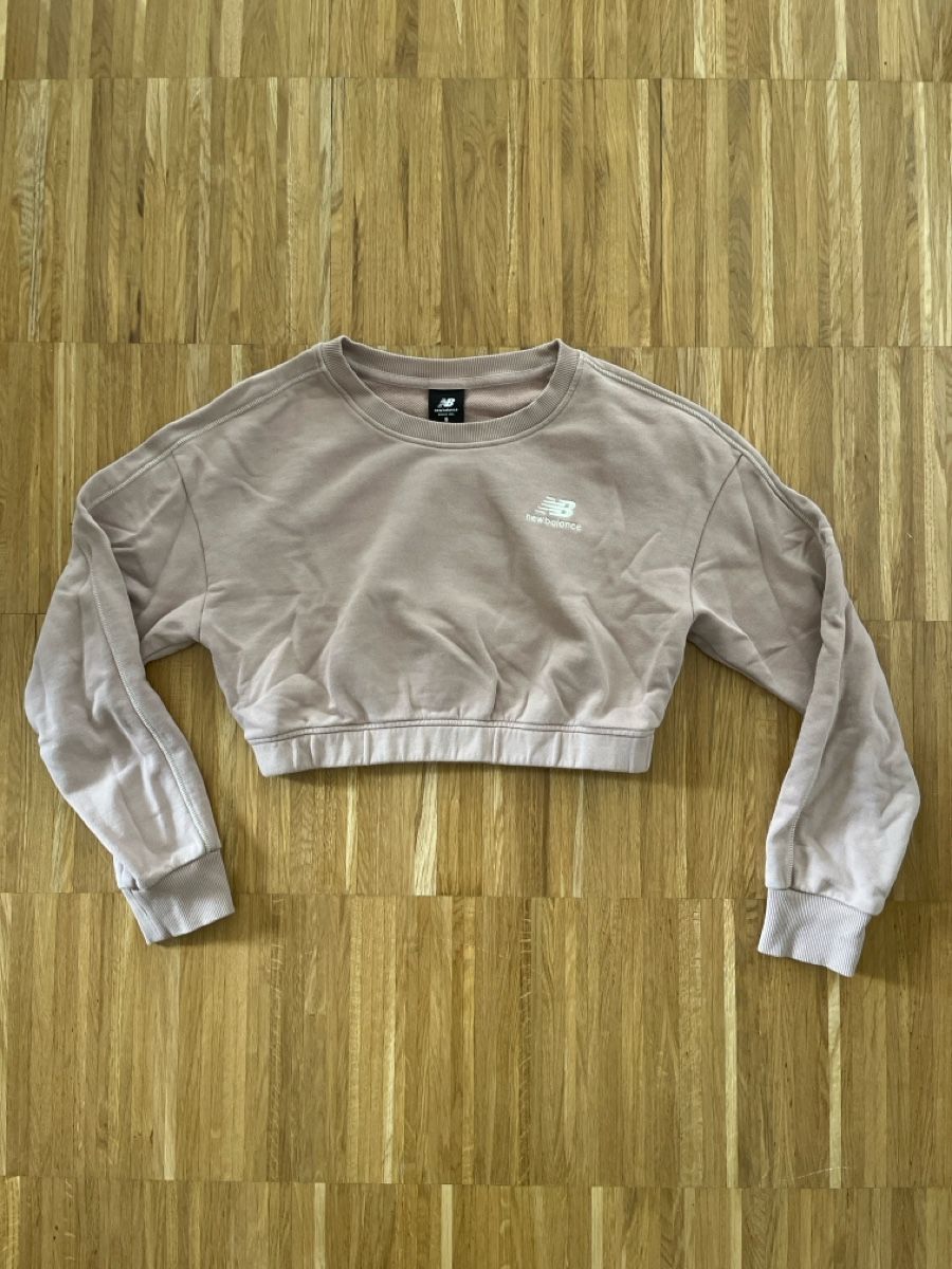 New Balance Maglioni & Felpe: New Balance Cropped Sweatshirt – Usato da Zürich venduto da Valvolina13