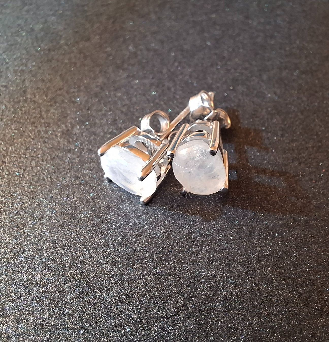 Ohrringe & -stecker: Modeschmuck Ohrstecker – Neu (gemäss Beschreibung) aus Cham von can_jpf6