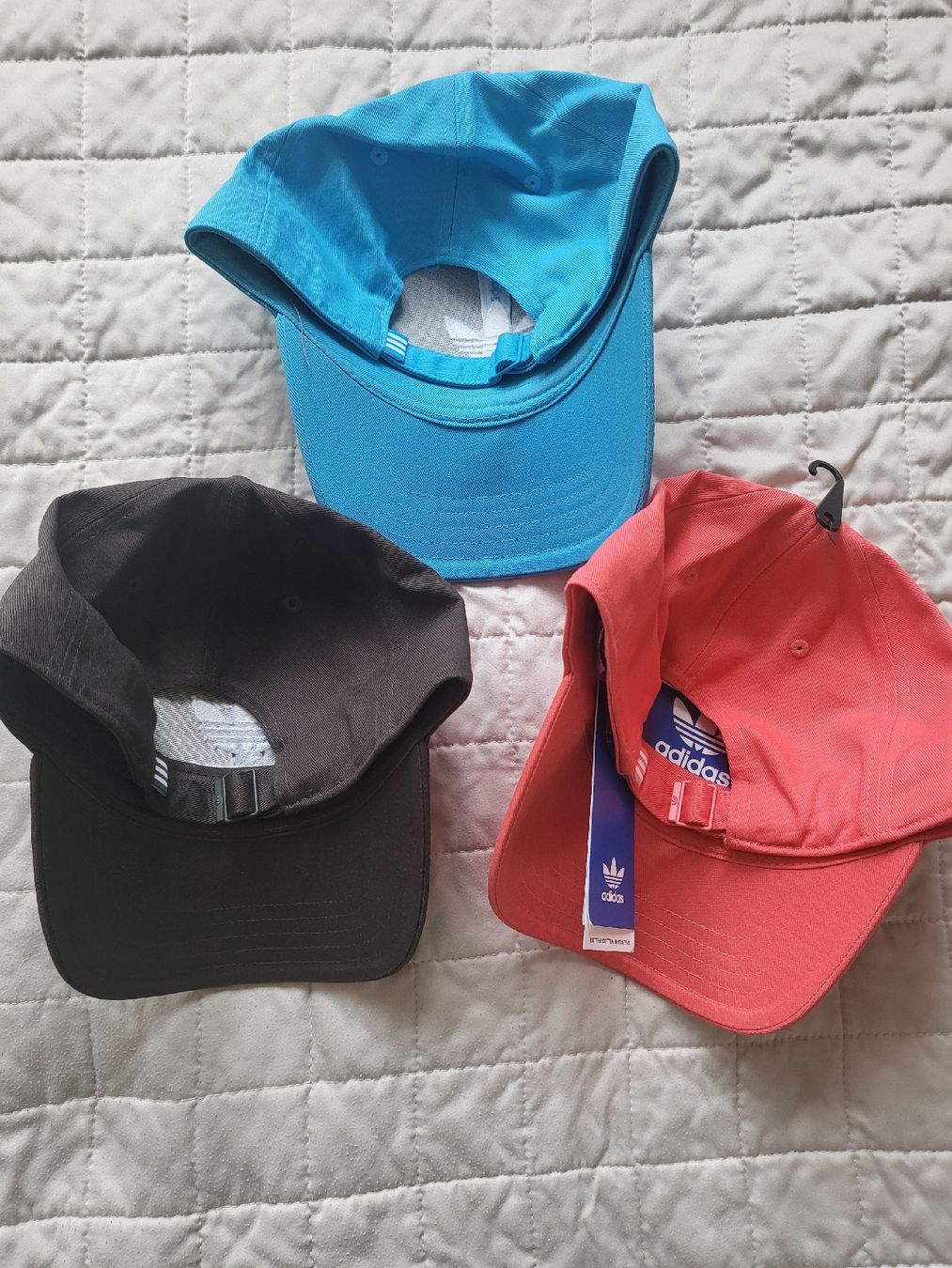 Adidas Chapeaux, bonnets & casquettes: Adidas summer cap bundle - new – Neuf (Voir description) à Sarmenstorf par zuz_q5kq 2