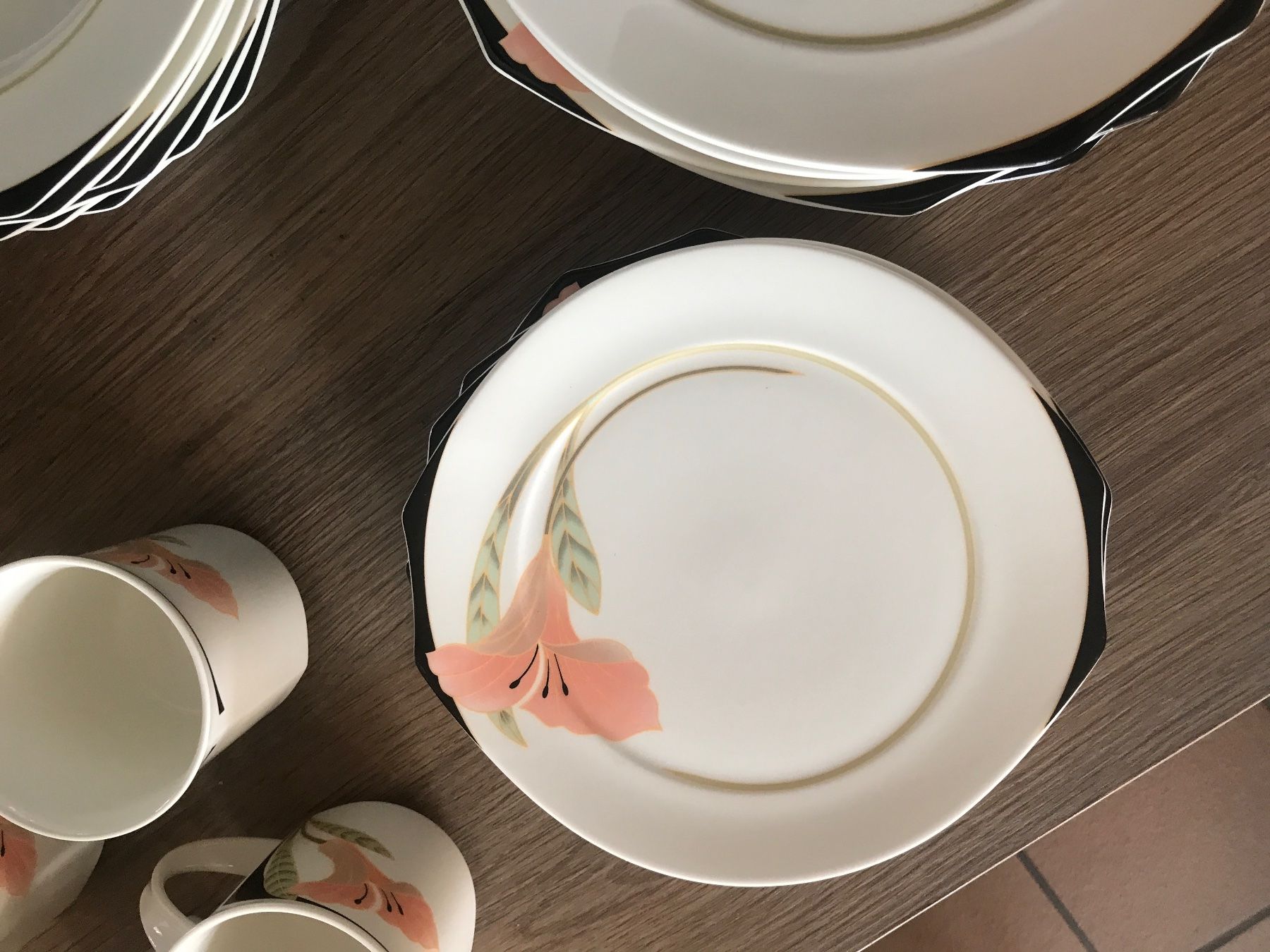 Villeroy & Boch Set di piatti: Villeroy Boch Iris Geschirr – Usato da Wettingen venduto da Andres54 2