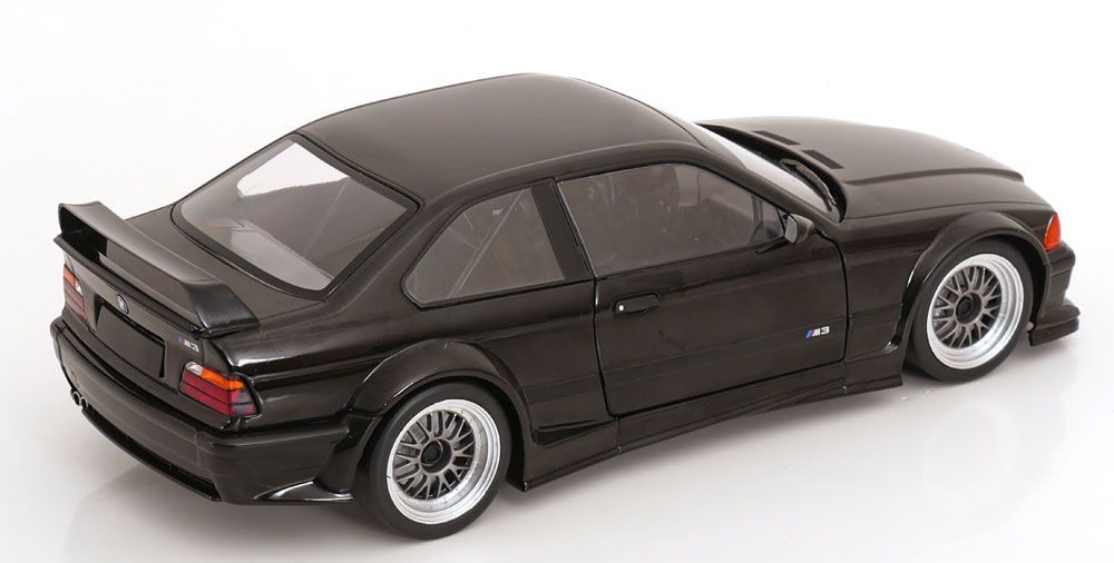 BMW Modellini d'auto: BMW M3 E36 GTR PLAIN BODY BLACK 1:18 WERK83 – Nuovo e nell'imballaggio originale da Suhr venduto da Moebelsiralfred 1