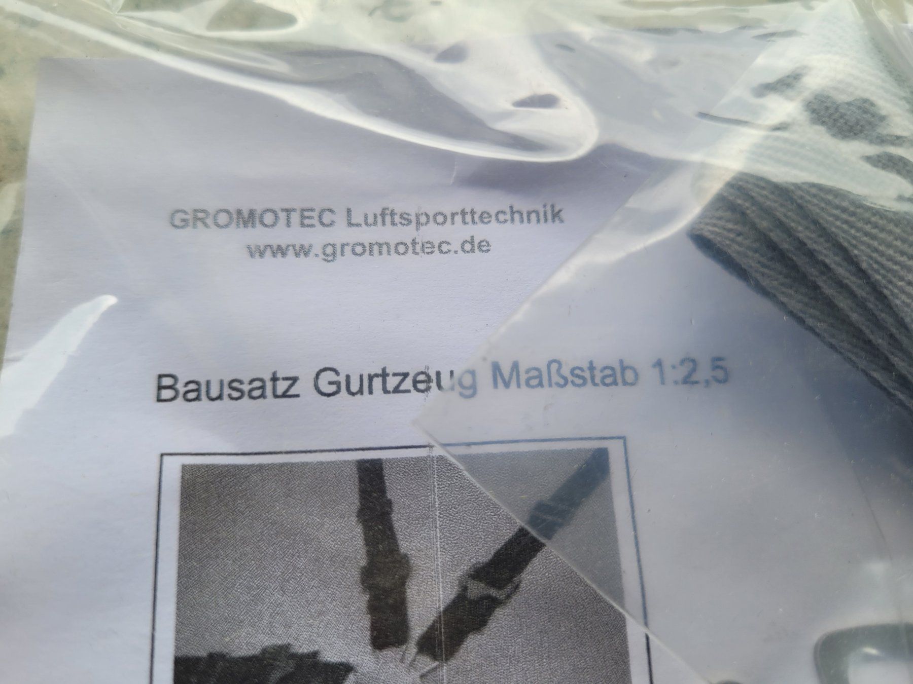 Modellismo RC: Scale Gurtzeug 1:2,5, Neu+OVP. – Nuovo e nell'imballaggio originale da Winterthur venduto da testi67 1