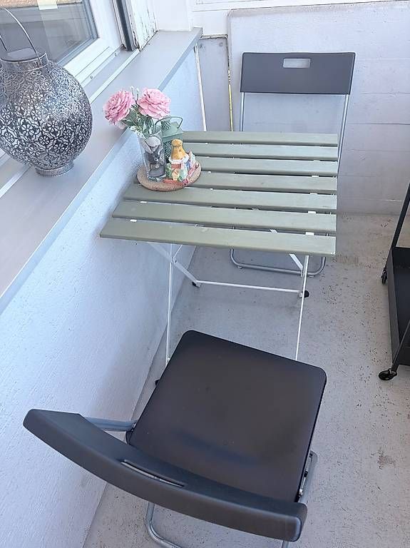 Set di tavolo e panche: Klappbares Balkontisch- und Sitzset – Usato da Niederuzwil venduto da Aurora_88 1