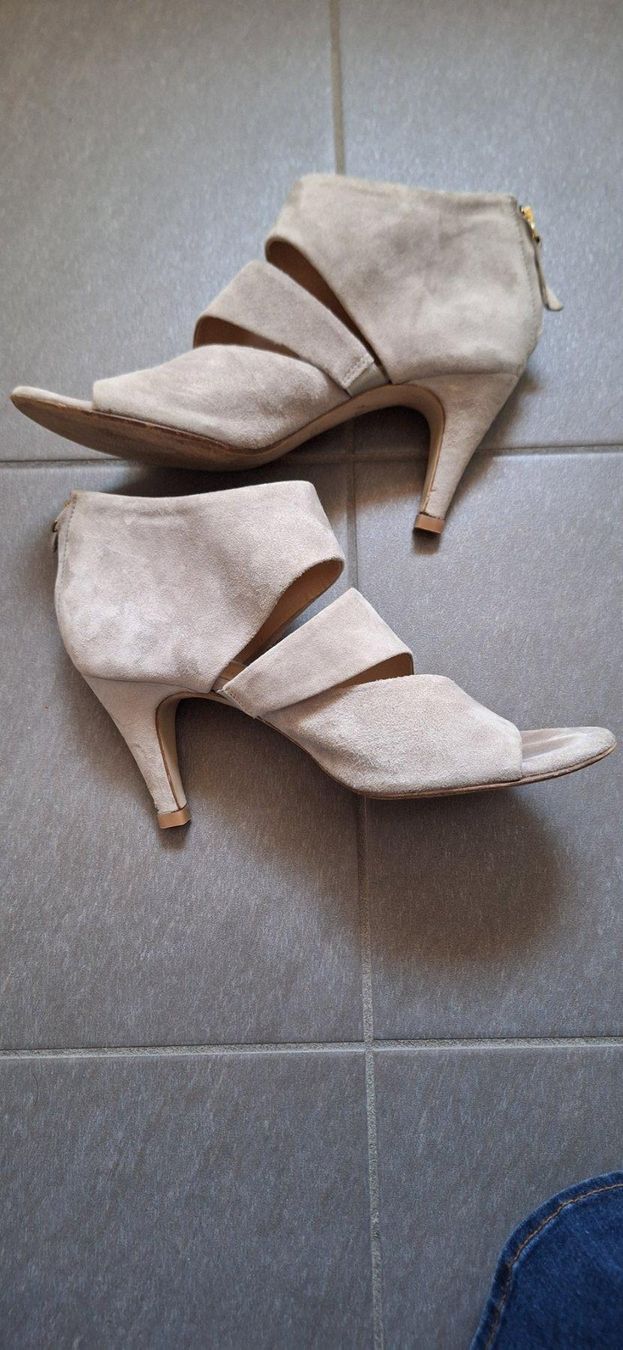 Roberto Santi Damenschuhe: Roberto Santi, chaussure – Gebraucht aus Lussery-Villars von pousinete02 2