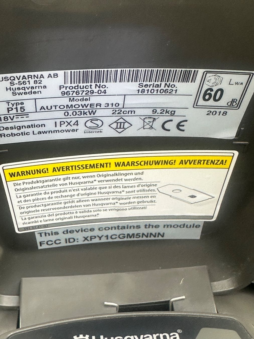 Husqvarna Tagliaerba: Rasenrobot Husqvarna 310 mit Connect Modul Jg.2018 – Usato da Schöftland venduto da lazer04 6
