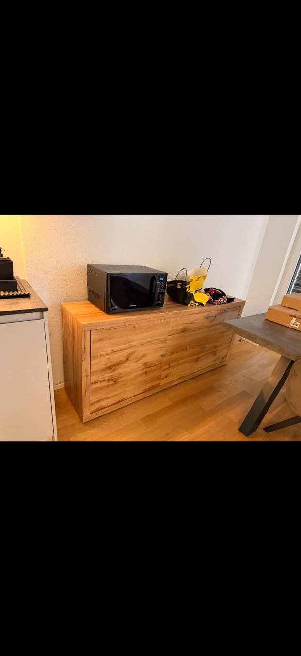 Cassettiere: Sideboard Holzmöbel gute Zustand 180cm – Usato da Ittigen venduto da Mjs_327 1