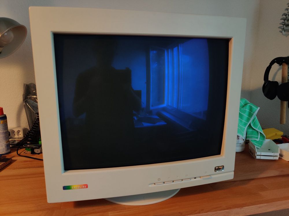 Miro 21" CRTMonitor + Adapter, wie ViewSonic P810, 96 kHz Kaufen auf