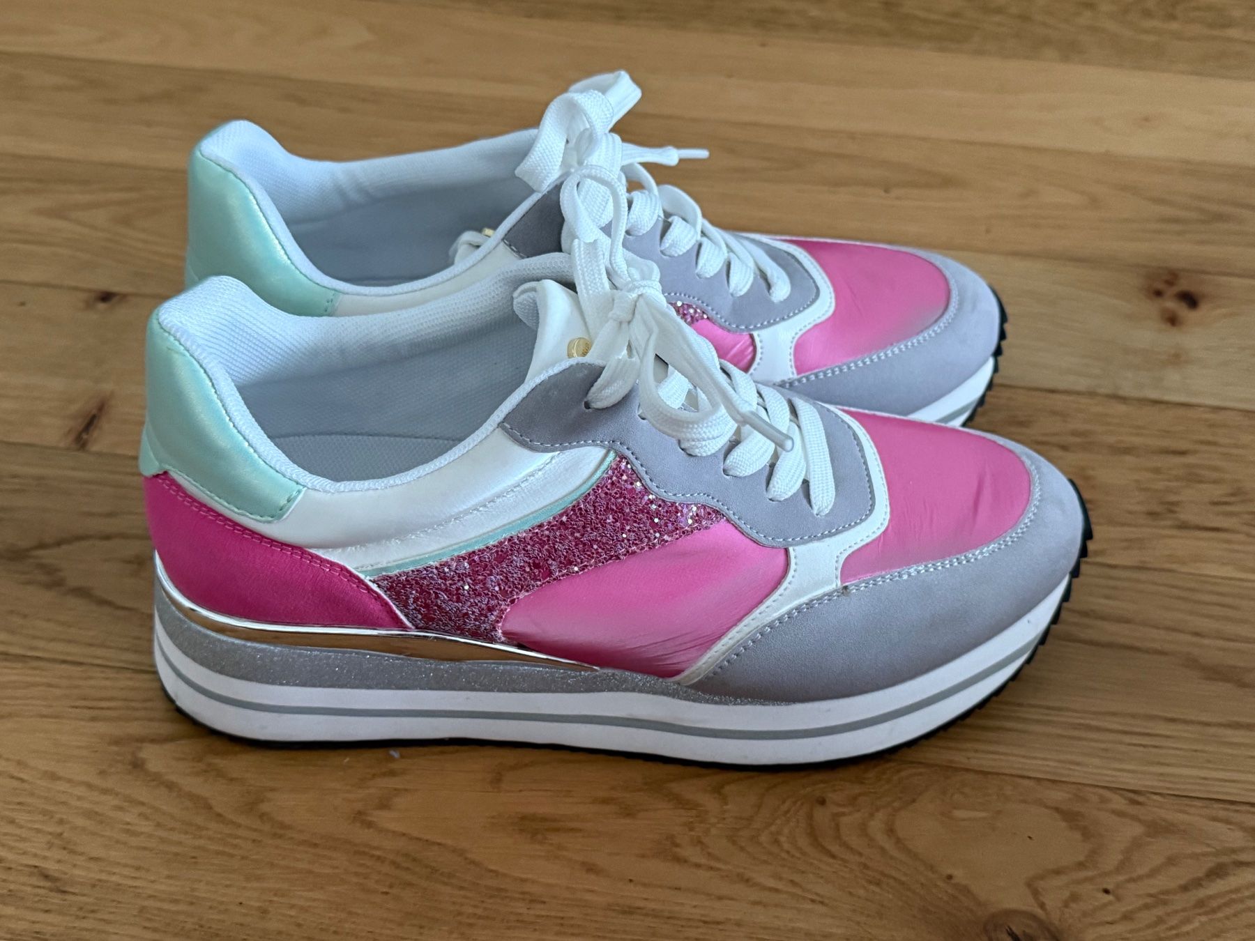 Damenschuhe: Freizeitschuh – Gebraucht aus Interlaken von feli_z
