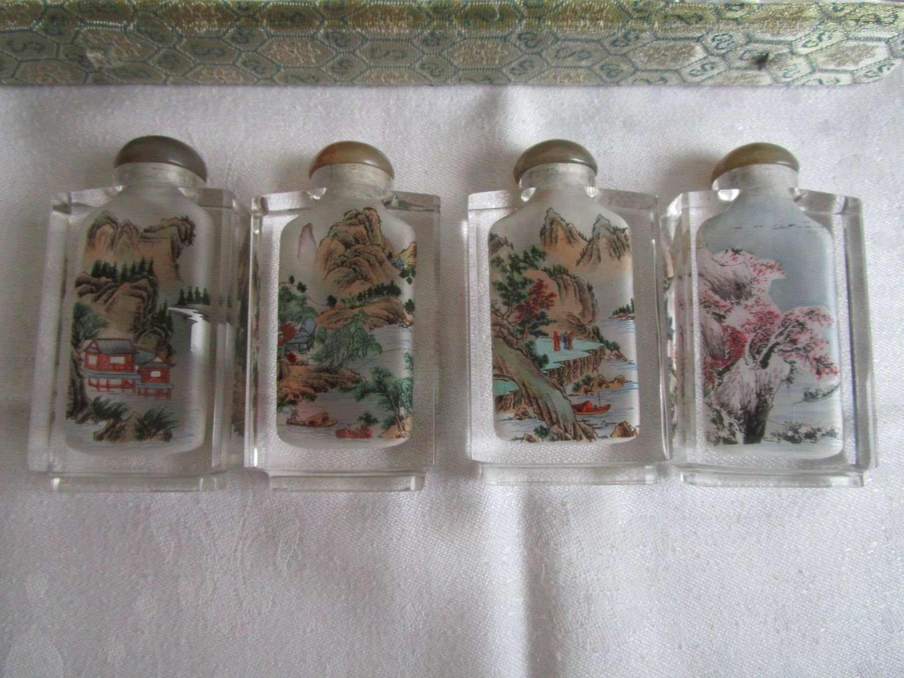 Flaconi: 4 Chinesische Snuff-Flaschen Glas handbemalt – Usato da Binningen venduto da mondoantico 1