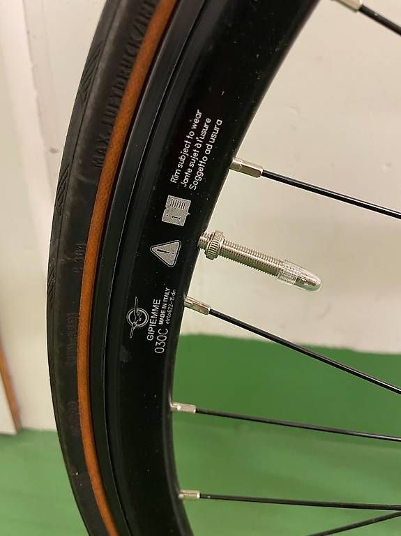 Biciclette: Vélo fixie avento mataro low – Usato da Vessy venduto da M974 2