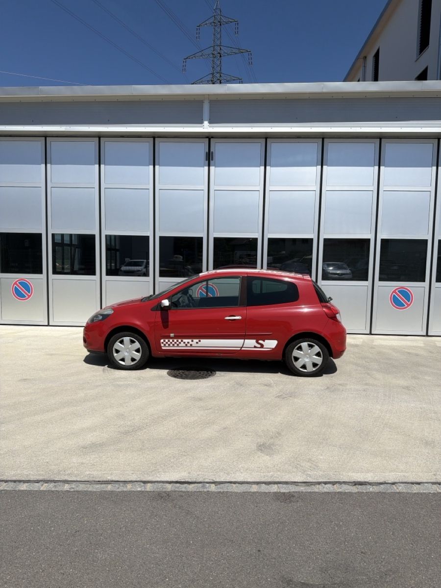 Renault Automobili: Renault Clio 1.2 – Nuovo (secondo la descrizione) da Kerzers venduto da shp_2vy2 2