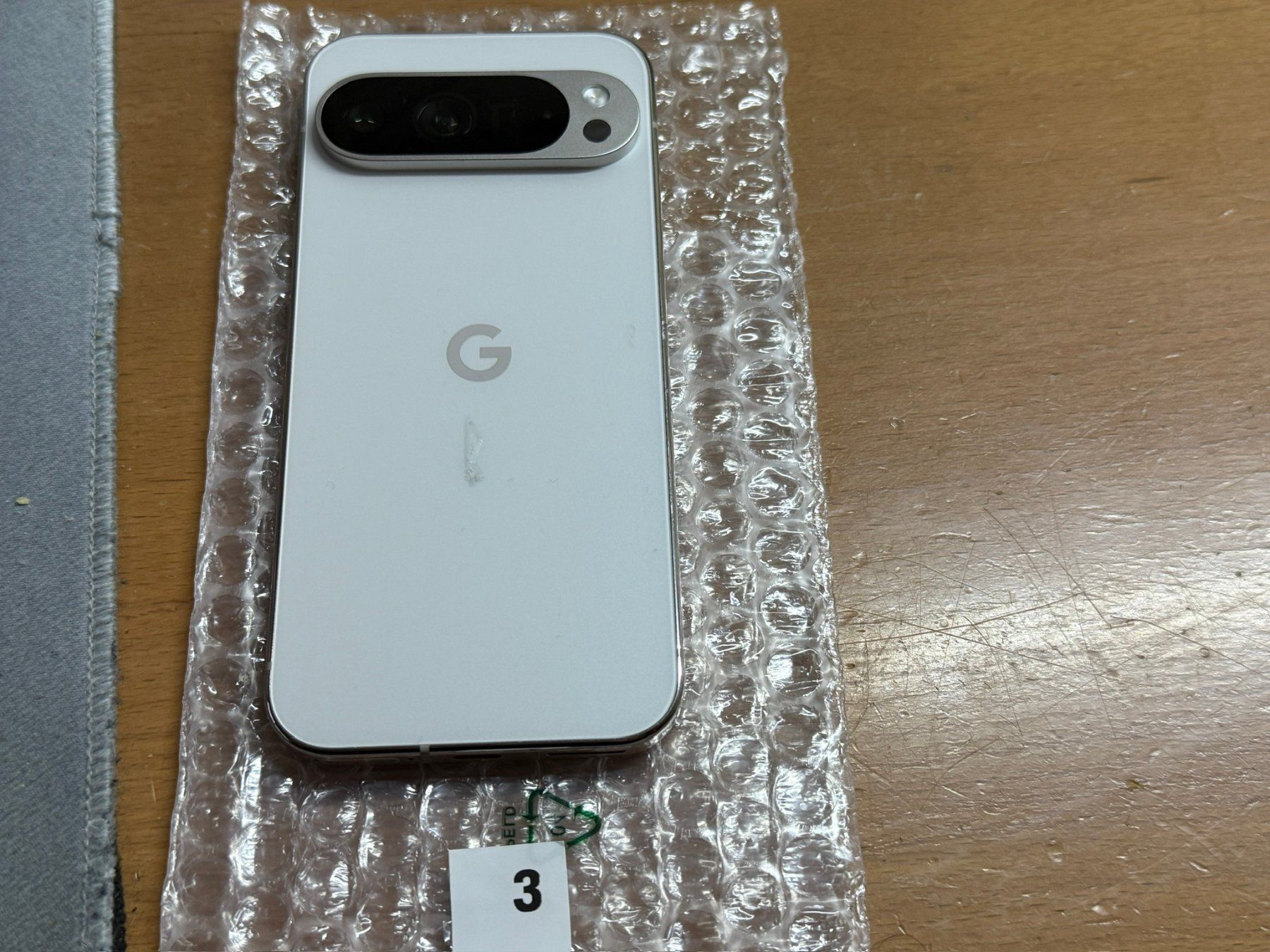 Google Handys / Smartphones: Google Pixel 9 Pro 128Gb – Gebraucht aus Au SG von bah_6f5w 1