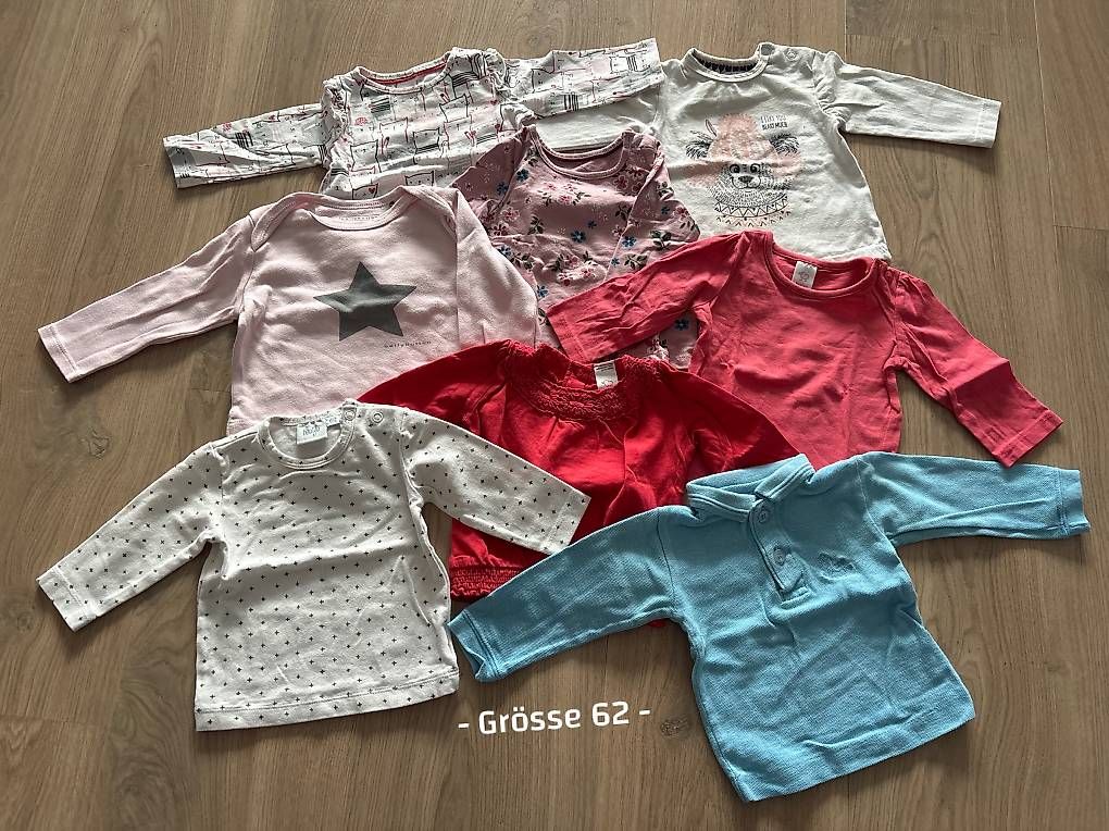 Pullover & Sweatshirts: 8 Pullover Grösse 62 – Gebraucht aus Kägiswil von mau90