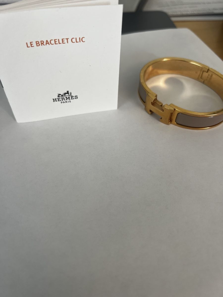 Hermès Armbänder & -reifen: Hermes clic H Armband – Gebraucht aus Wangen von bbe_bvr9 2