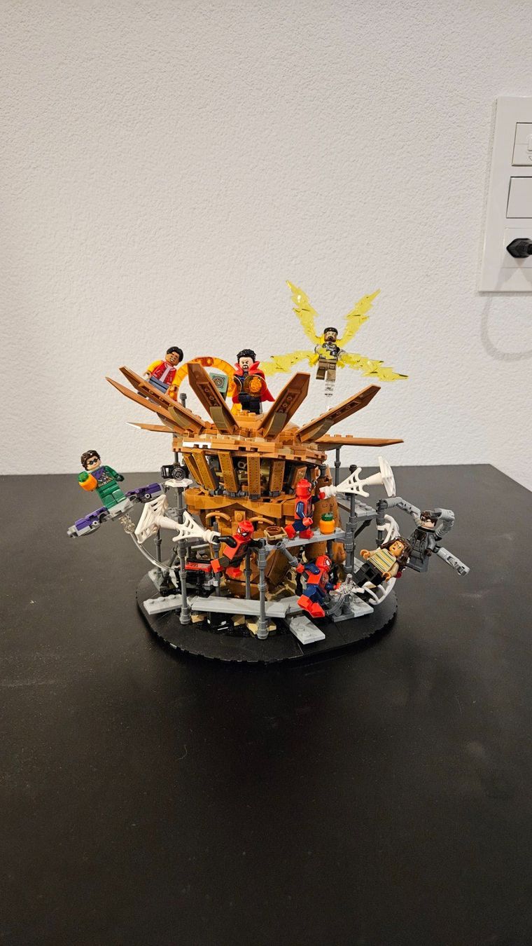 Lego Statuette: 76261 LEGO MARVEL	Spidermans grosser Showdown – Usato da Altnau venduto da marcostue