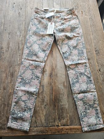 Current Elliott Jeans 28