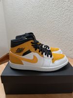 Nike Air Jordan 1 Mid (University gold-black) Eu 45