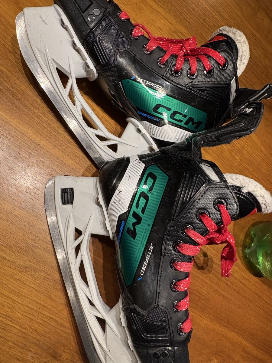 Ccm Pattini da ghiaccio: Eishockey Schlittschuhe CCM – Usato da Luzern venduto da soleropm 2