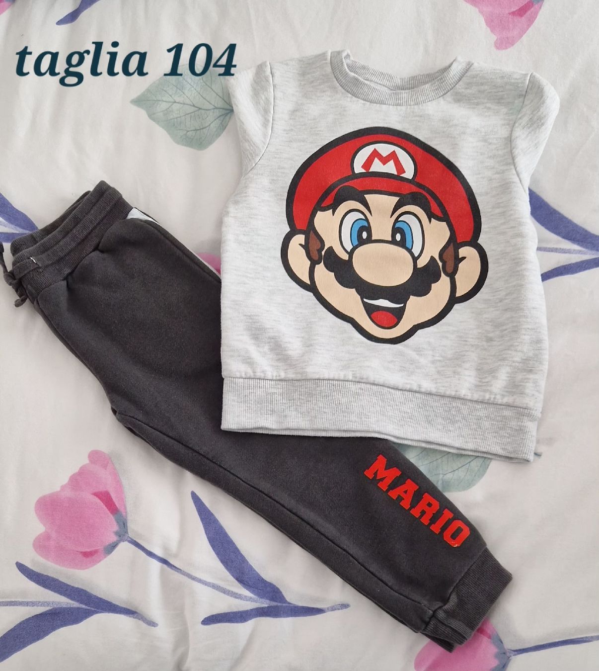 Tute: Tuta Super Mario, taglia 104 – Usato da Agno venduto da nev_sd7n