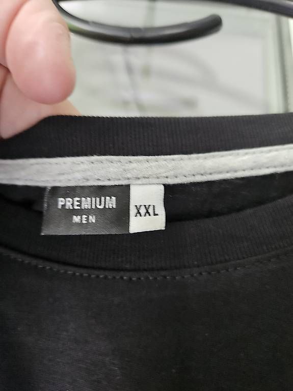 T-Shirts: T-Shirt   XXL – Gebraucht aus Neftenbach von Wummwila 1