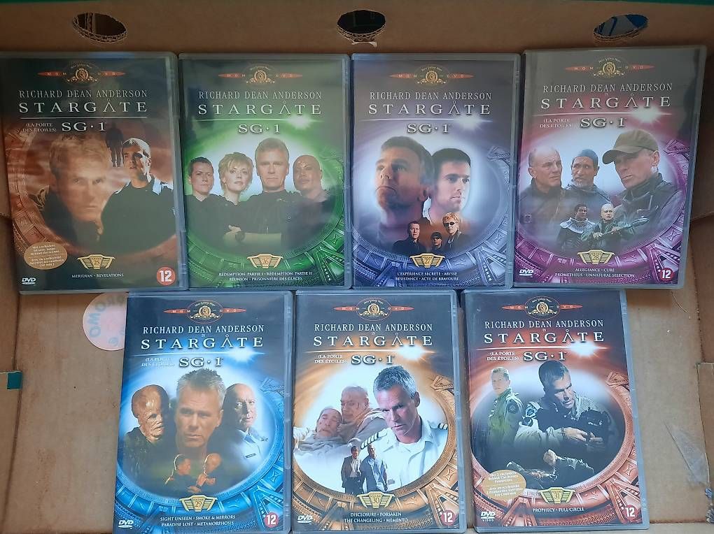 Tutti i DVDs: Sargate SG 1  volume 1 à 31 – Usato da Montreux venduto da princessemalabar 4
