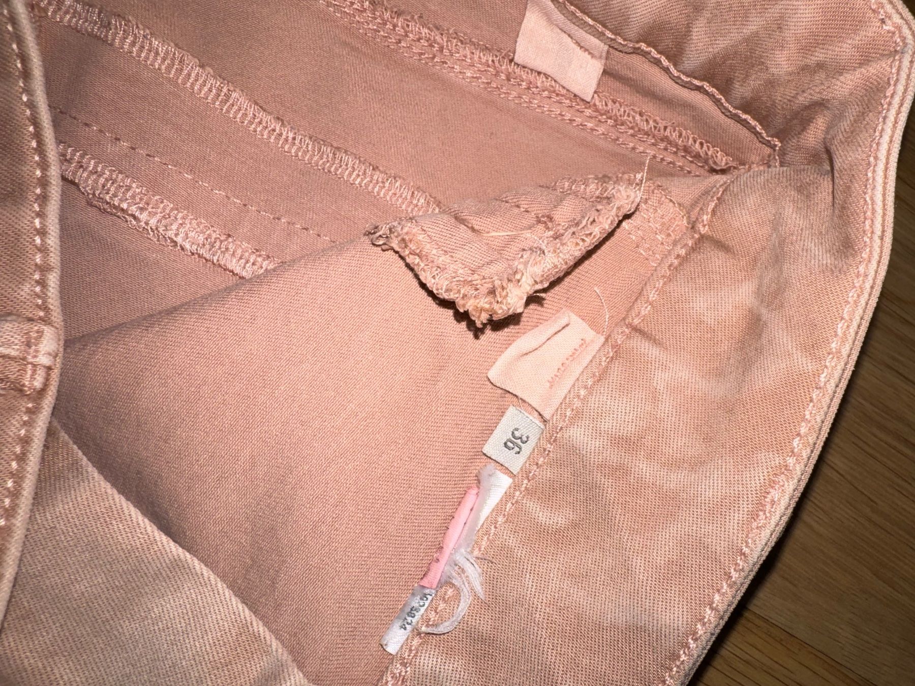Jeans: Rosa Jeans Gr. 36 – Usato da Altdorf UR venduto da Lilelo82 2