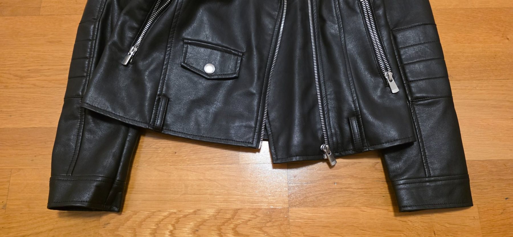 C&A Jacken & Mäntel: Kinder Kunstlederjacke schwarz C&A - Gr. 152 – Gebraucht aus Fällanden von zeno01 6