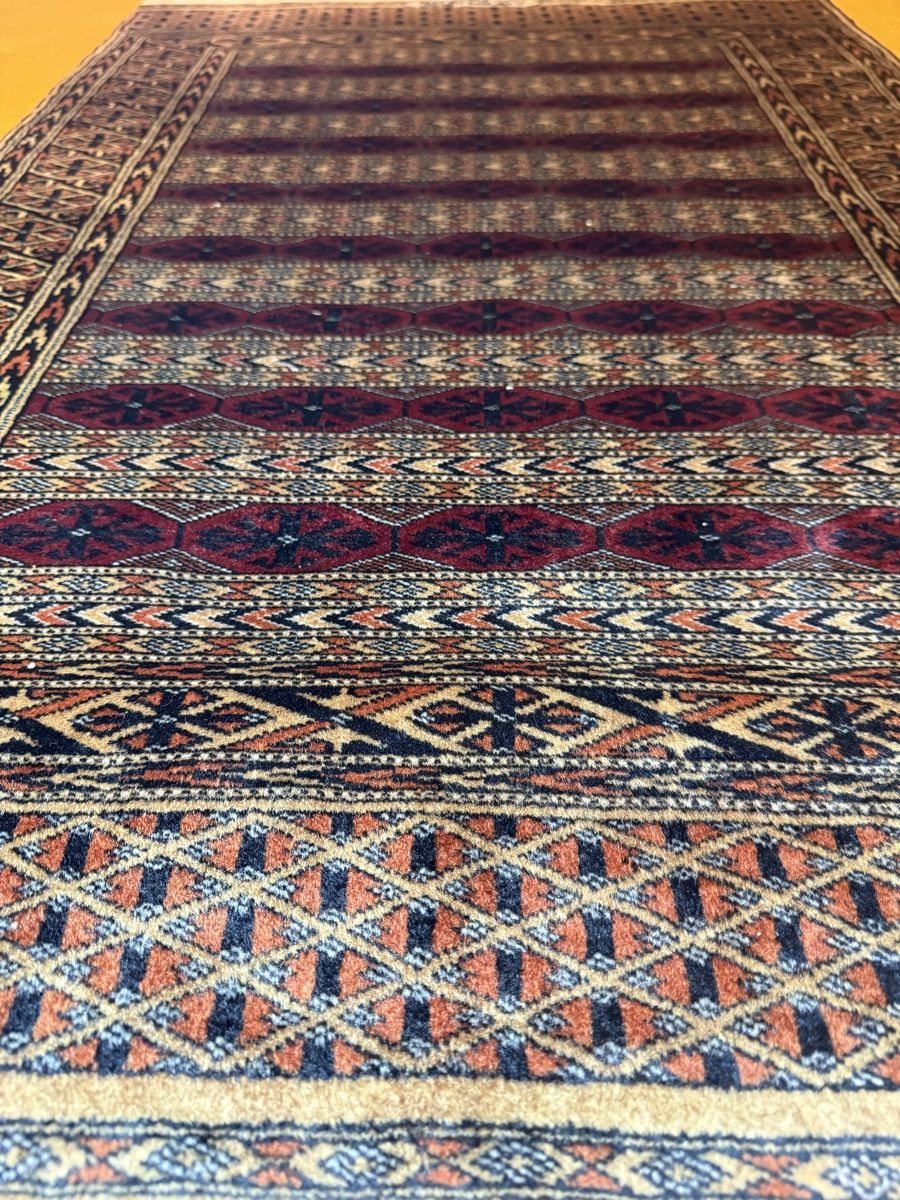 Tappeti: Perserteppich (Signatur) – Usato da Chur venduto da Mohammad.miga 2