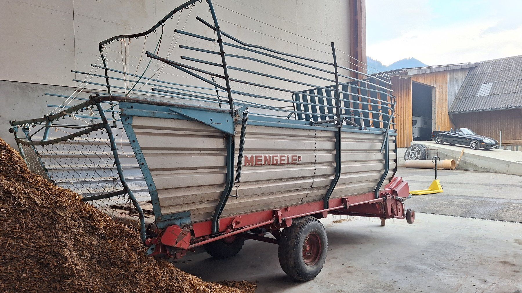 Mengele Remorques: Ladewagen Mengele – Défectueux à Schüpfheim par Fiatagripower 3