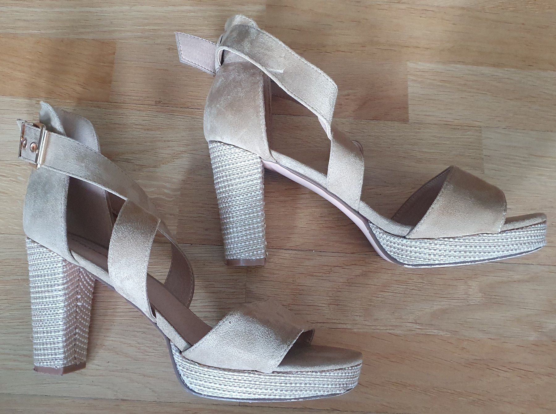 Graceland Scarpe da donna: Sandales en daim avec talons - Taille 40 – Usato da Court venduto da Jovi2 2