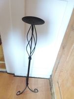 Schöner Kerzenständer aus Metall, schwarz, Vintage Stil