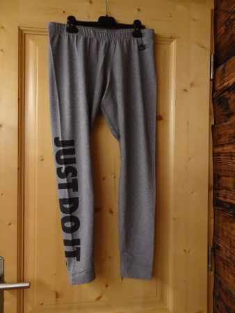 NIKE Damen Sporthose grau Gr. L - 426303