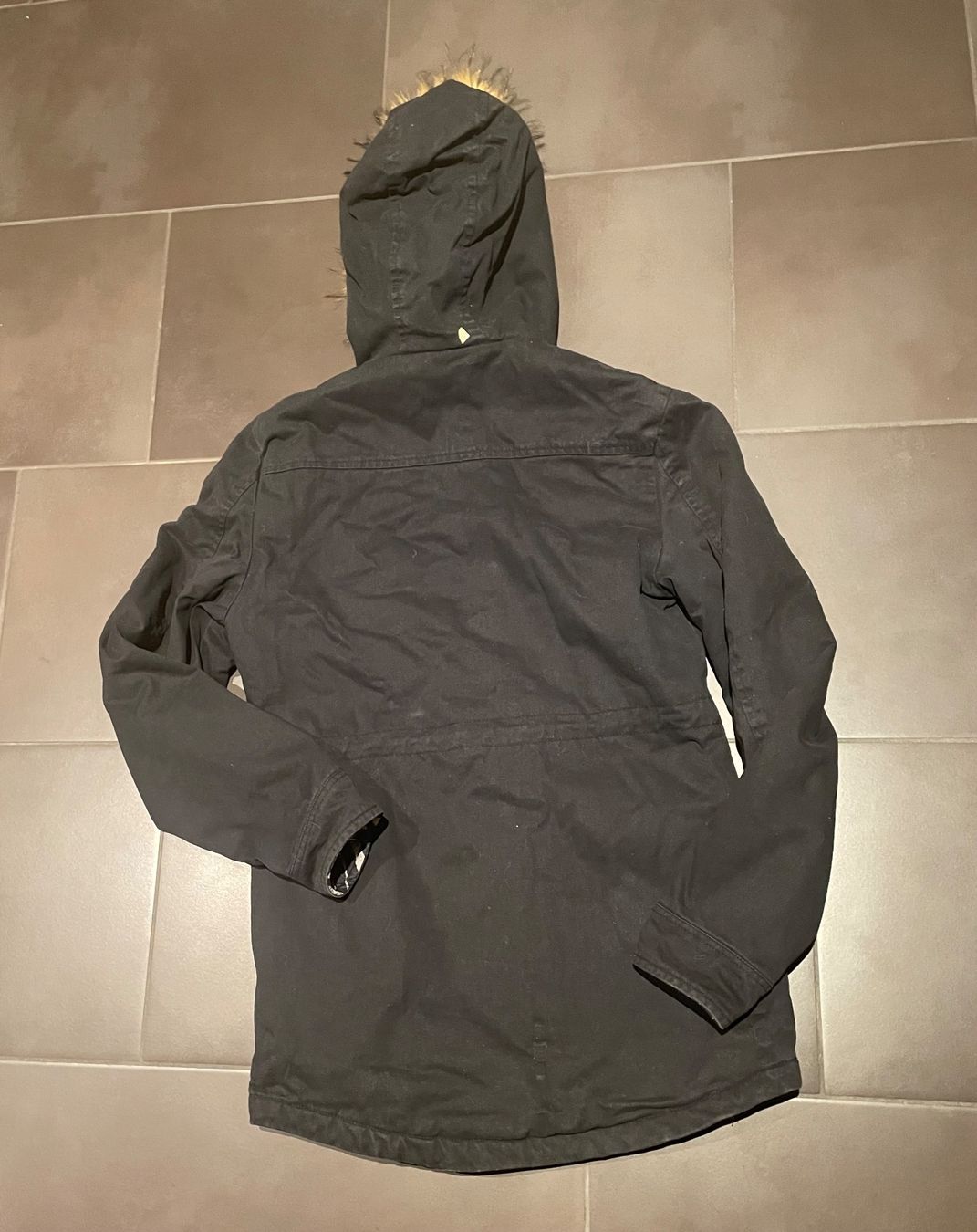 Jacken & Mäntel: Warmer Parka Grösse S (164) – Gebraucht aus Fehraltorf von Marlene4 4