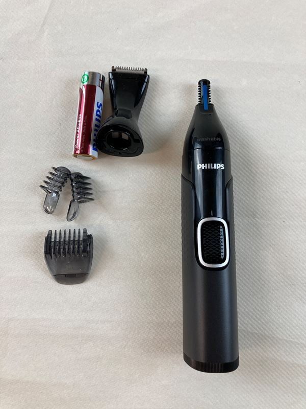 Philips Cura del viso: PHILIPS | Nasen Trimmer | NT5000 | Schwarz – Nuovo (secondo la descrizione) da Wittenbach venduto da Restwert_St-Gallen