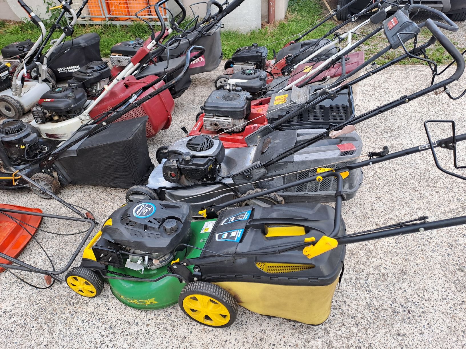 Tagliaerba: Rasenmäher Gartengeräte – Difettoso da Gossau SG venduto da MX450 5