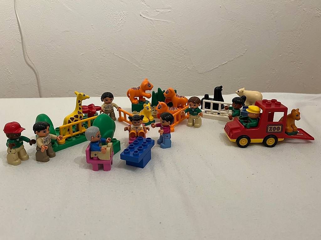 Giocattoli: Lego Duplo Zoo – Usato da Zürich venduto da Sina1899