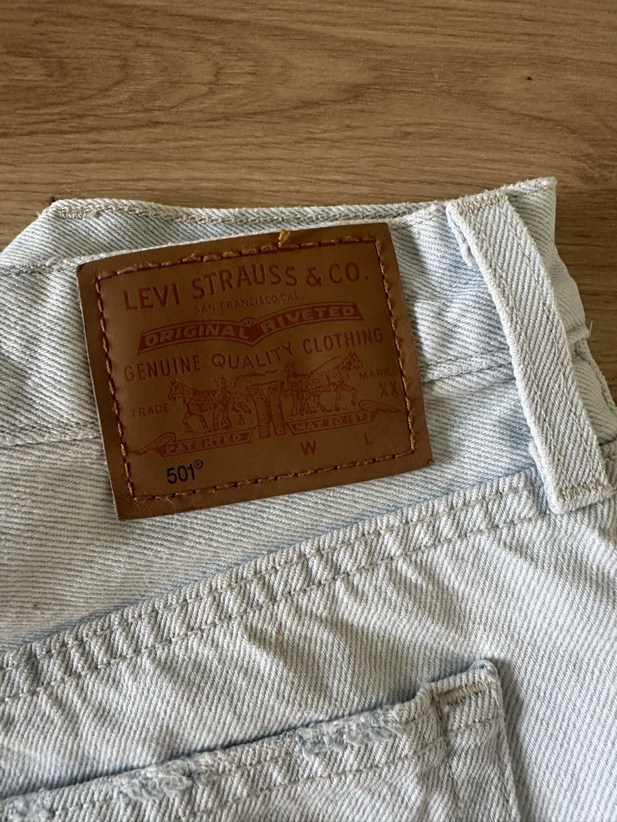 Levi's Jeans: LEVI'S SHORTS 501 HIGH RISE / Gr. 29 – Usato da Langenthal venduto da denise96 2