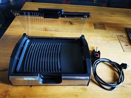 Tischgrill mit Glasdeckel