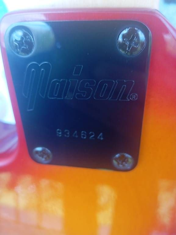 Strumenti musicali: Maison Bass Vintage – Usato da Basel venduto da Petergunn 3