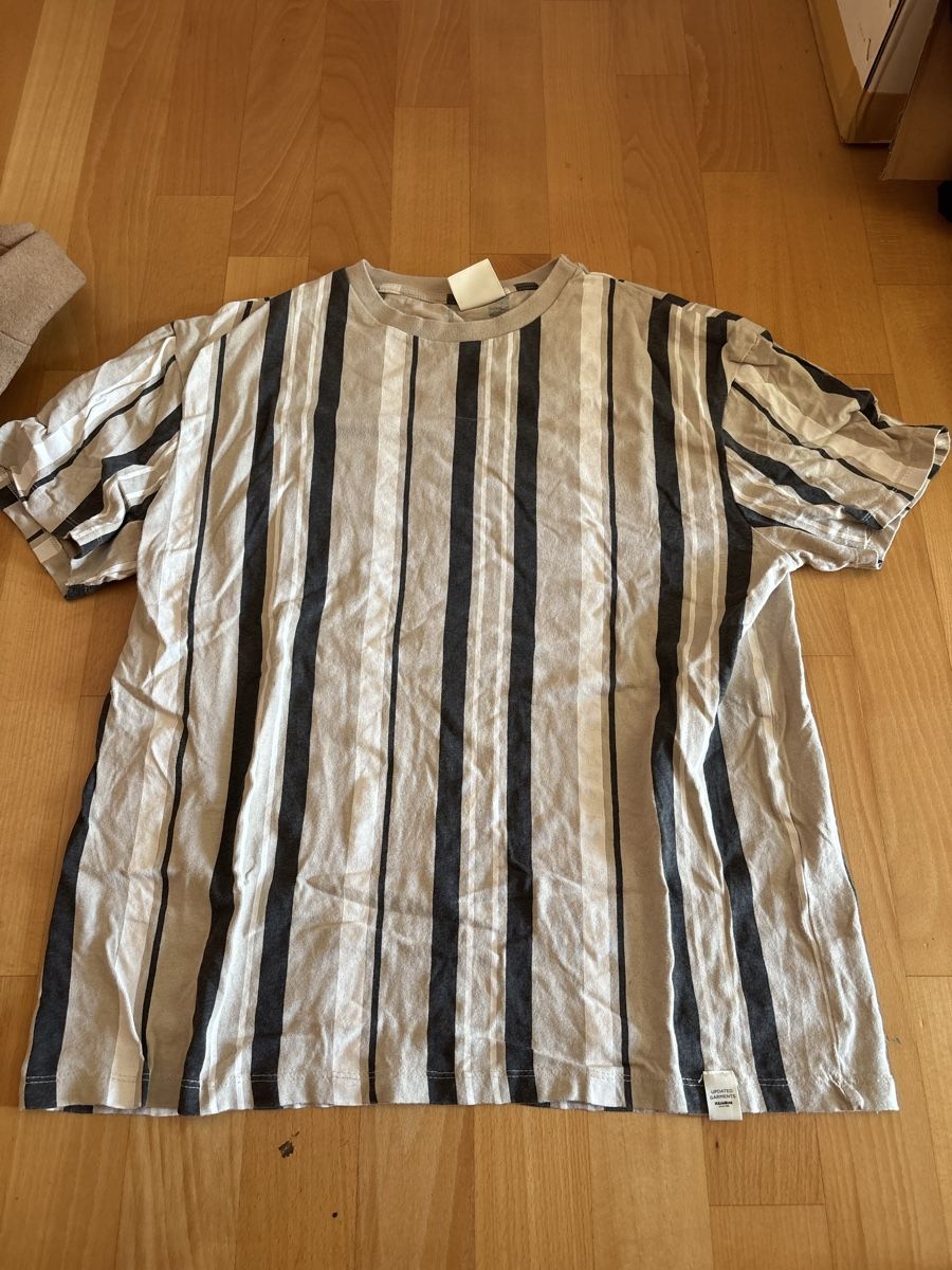 T-Shirts: T-Shirt PULL&BEAR gestreift  – Gebraucht aus Chexbres von doe_xns6