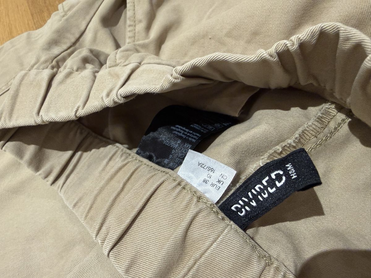 H&M Pantaloni: Beige Cargo hose (H&M) gr. 38 – Usato da Schaffhausen venduto da GLXTCH 2