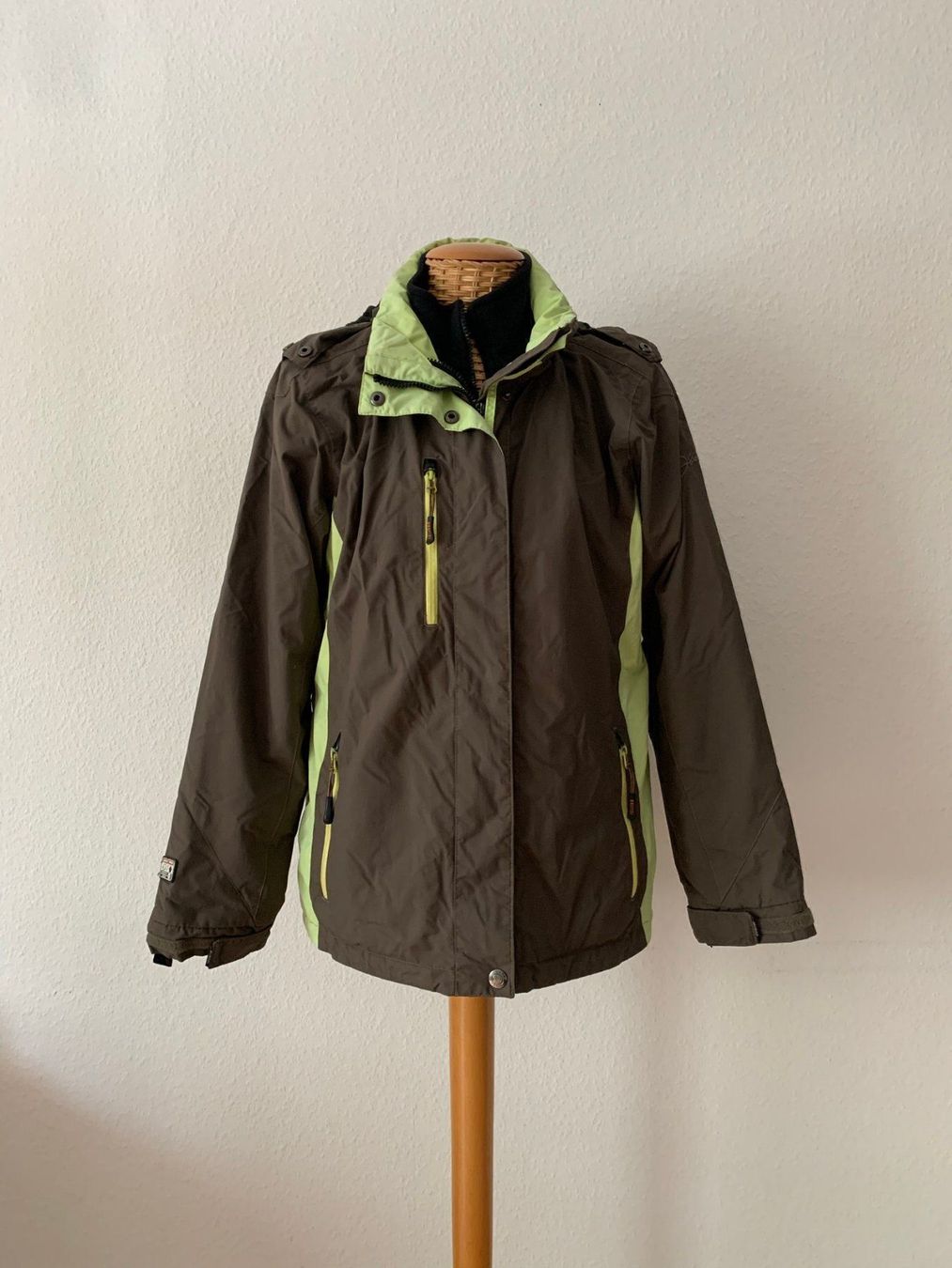 Jacken: IGUANA - Jacke mit integriertem Fleece 40 – Gebraucht aus Zürich von Diazaio 2